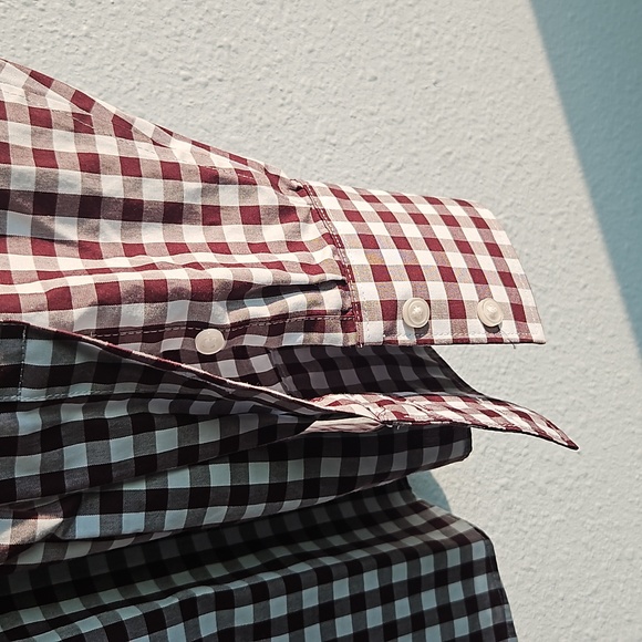 Lands End, No Iron Supima - Picture 3 of 4